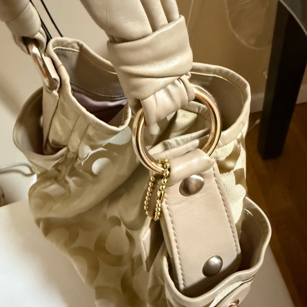 Coach bag great condition - Picture 8 of 10